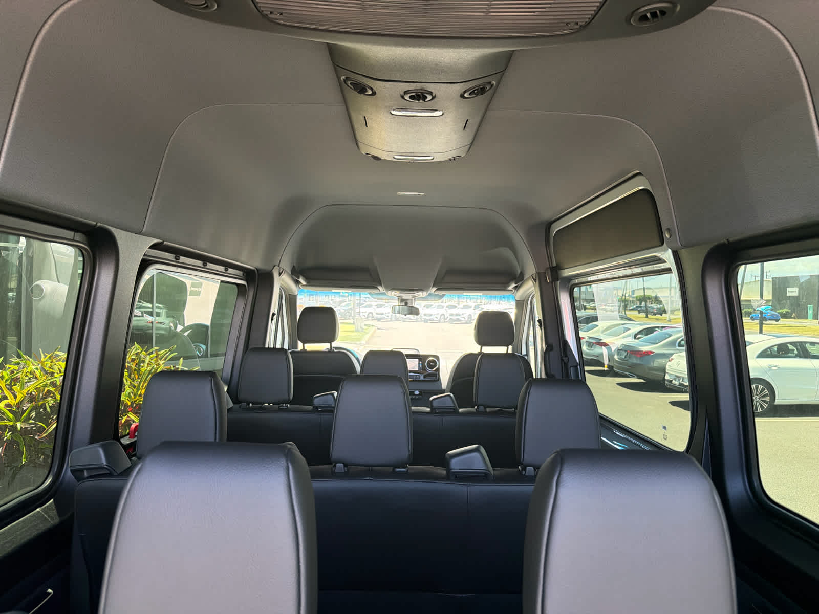 2025 Mercedes-Benz Sprinter Passenger Van 2500 Standard Roof I4 Diesel HO 144 RWD