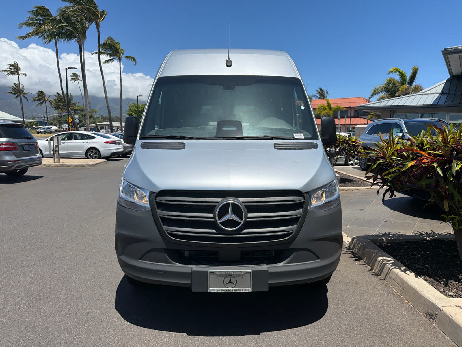 2025 Mercedes-Benz Sprinter Passenger Van 2500 Standard Roof I4 Diesel HO 144 RWD