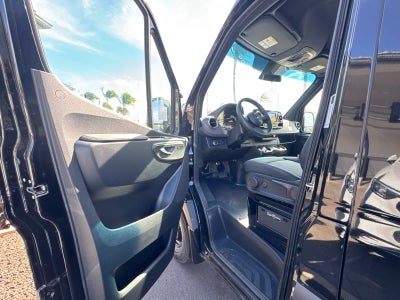 2025 Mercedes-Benz Sprinter Passenger Van 2500 High Roof I4 Diesel HO 170" RWD