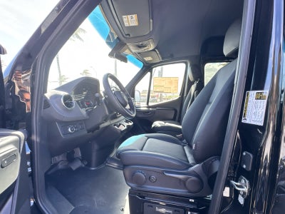 2025 Mercedes-Benz Sprinter Passenger Van 2500 High Roof I4 Diesel HO 170" RWD