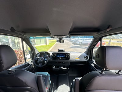 2025 Mercedes-Benz Sprinter Passenger Van 2500 High Roof I4 Diesel HO 170" RWD