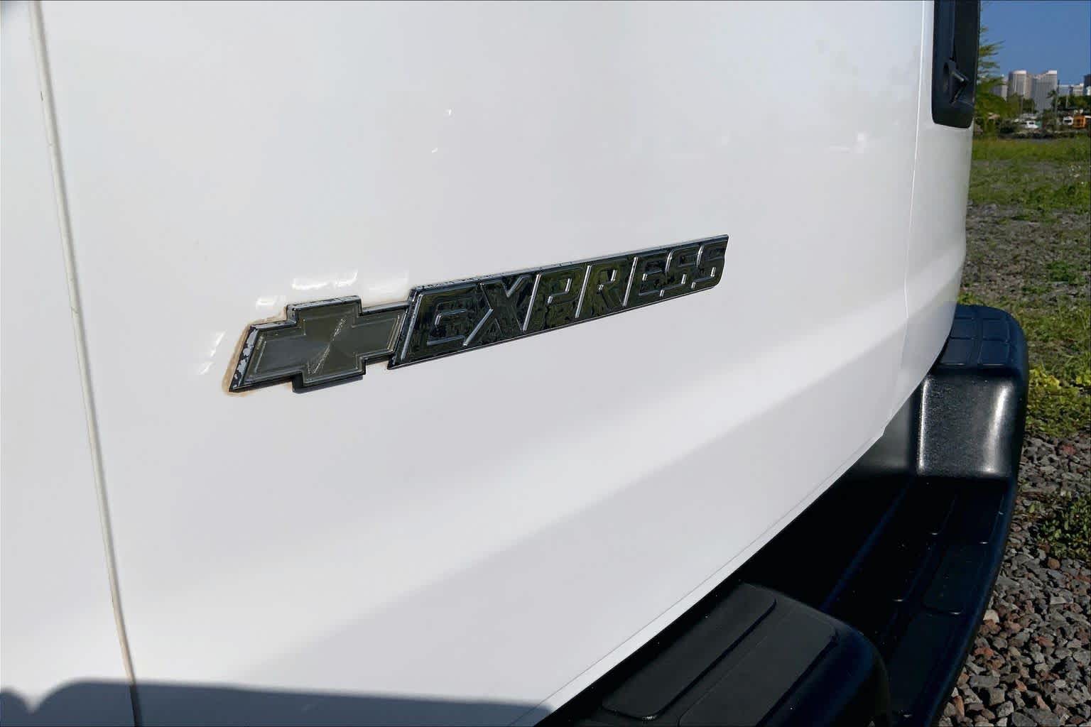 2019 Chevrolet Express LT