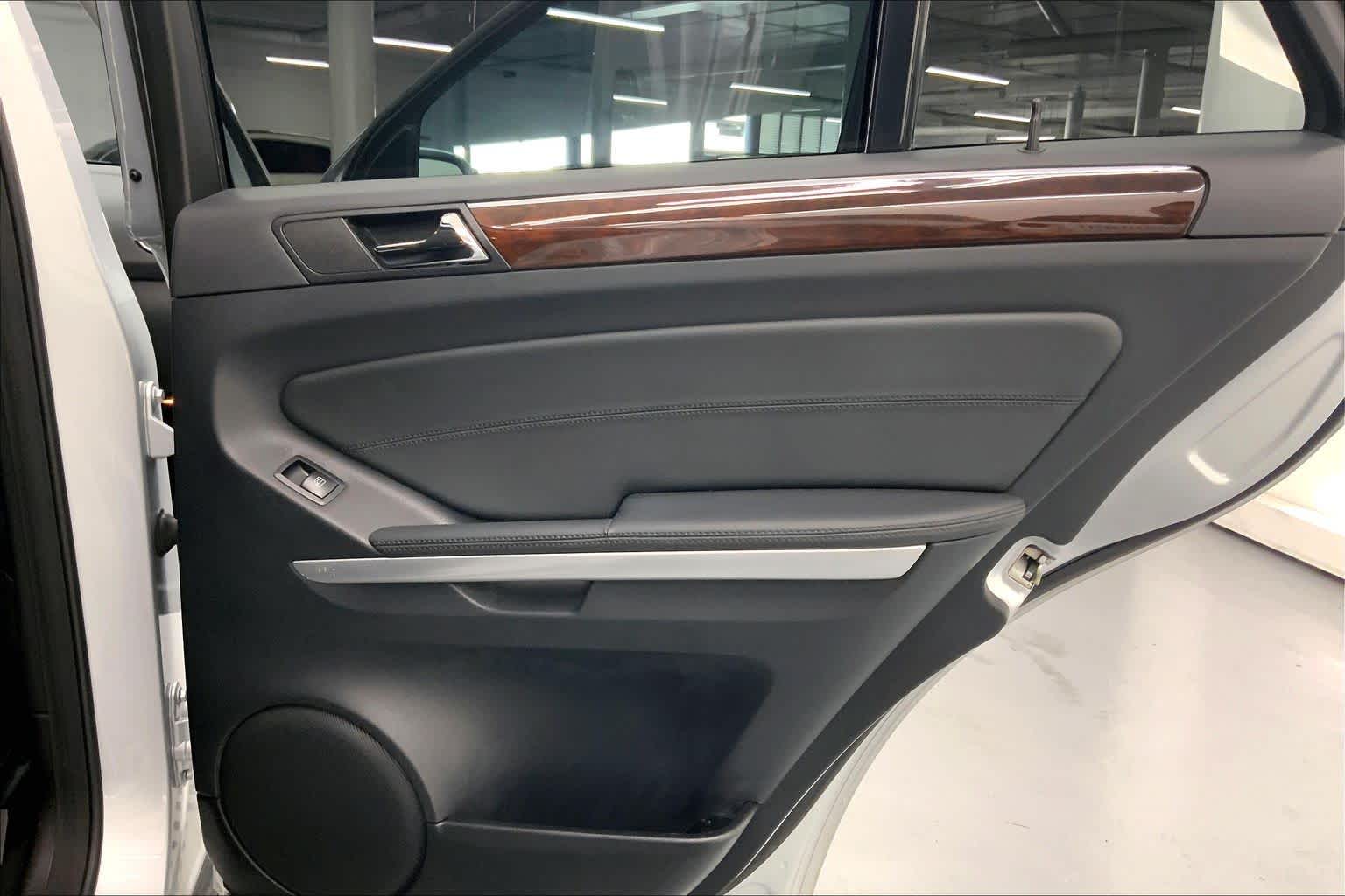 2010 Mercedes-Benz ML 350 RWD 4dr