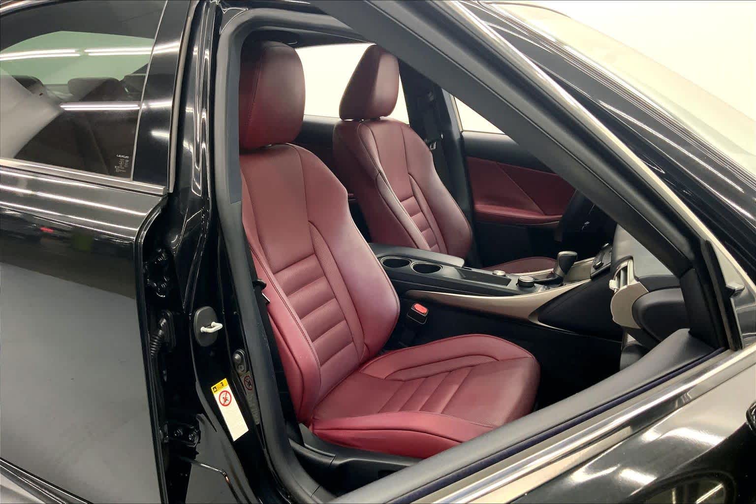 2015 Lexus IS 250 4dr Sport Sdn RWD