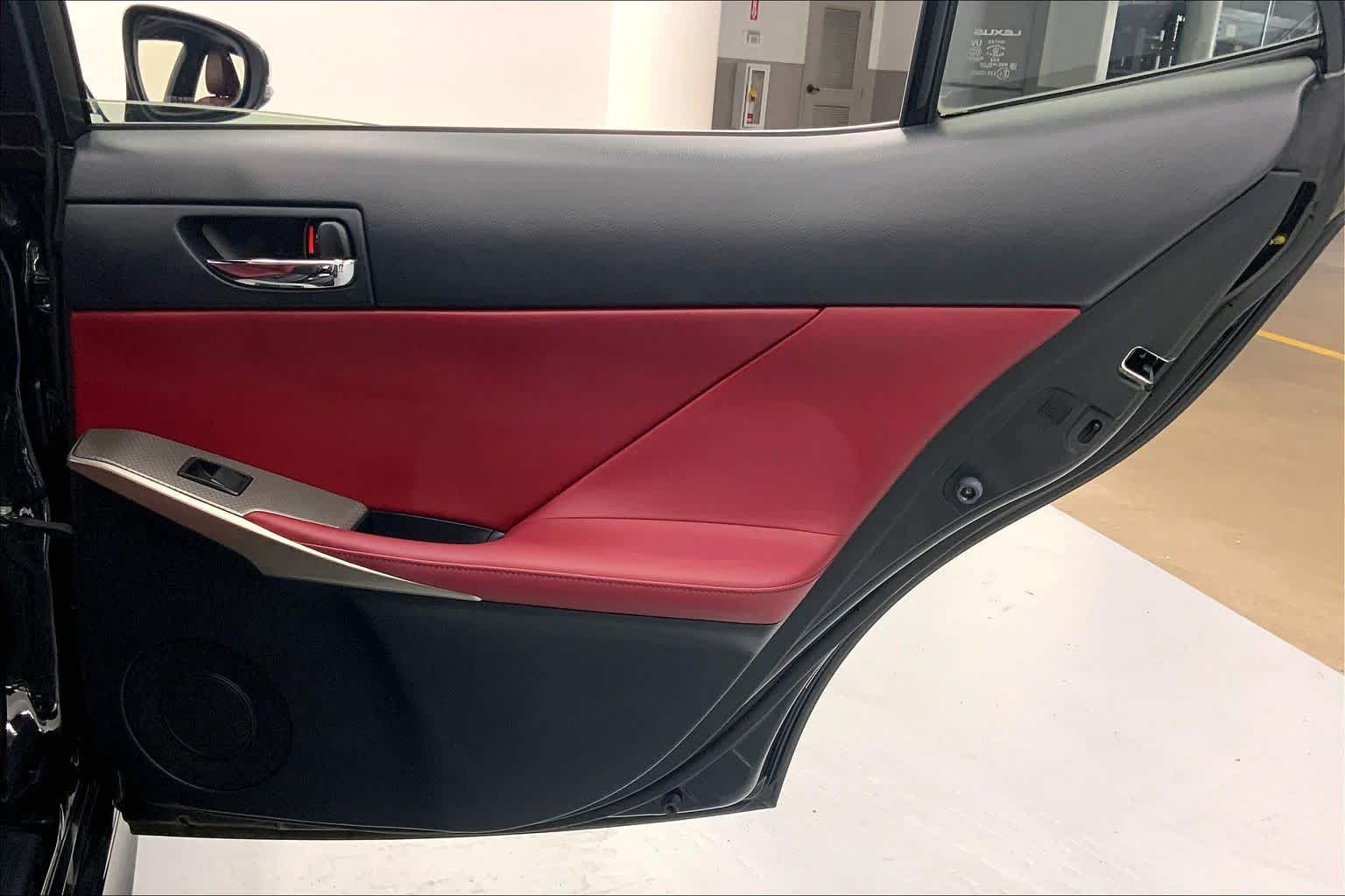 2015 Lexus IS 250 4dr Sport Sdn RWD