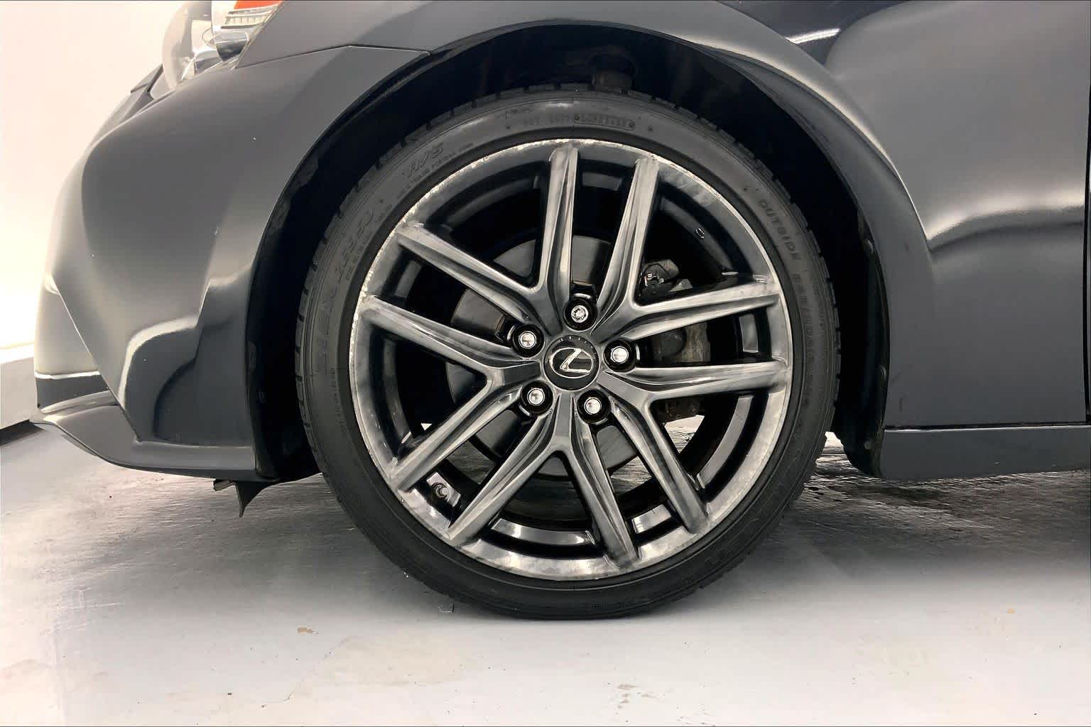 2015 Lexus IS 250 4dr Sport Sdn RWD