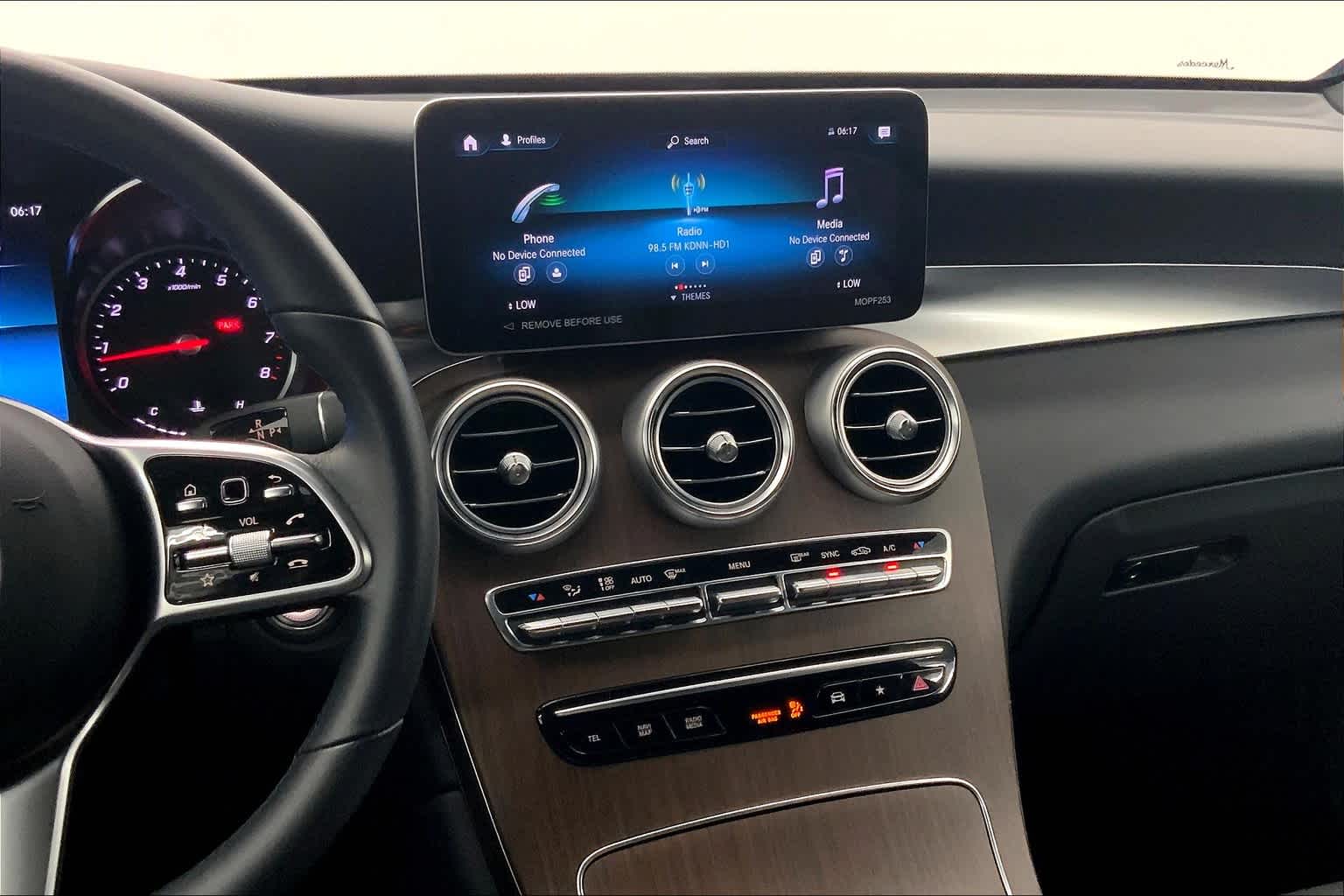 2022 Mercedes-Benz GLC 300 SUV