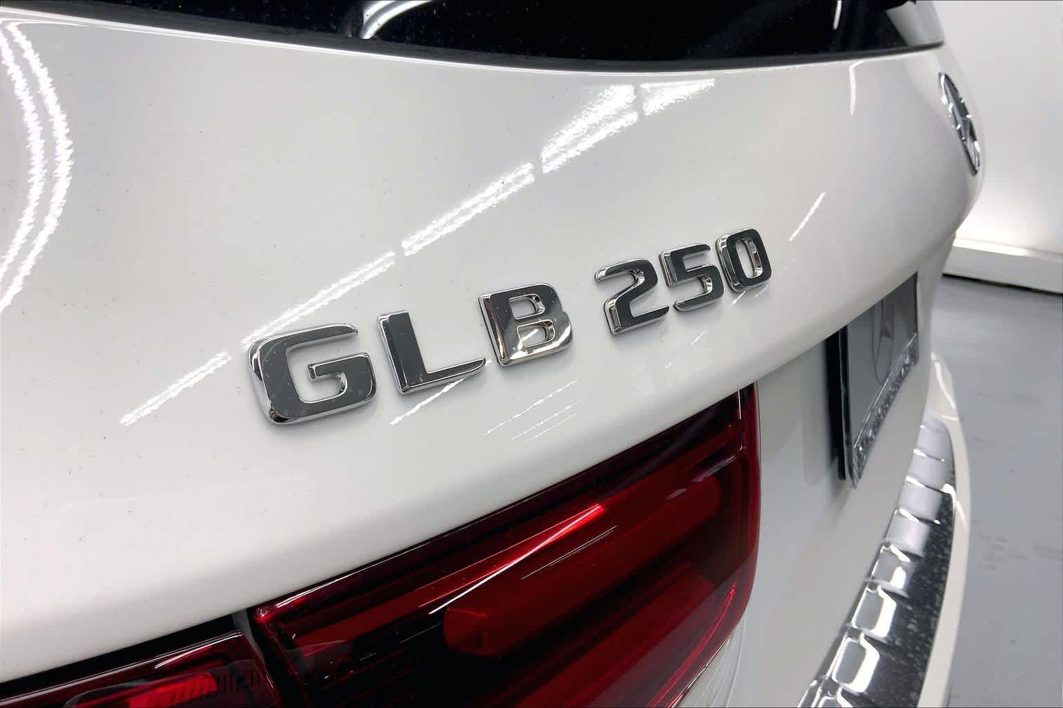 2026 Mercedes-Benz GLB 250 SUV