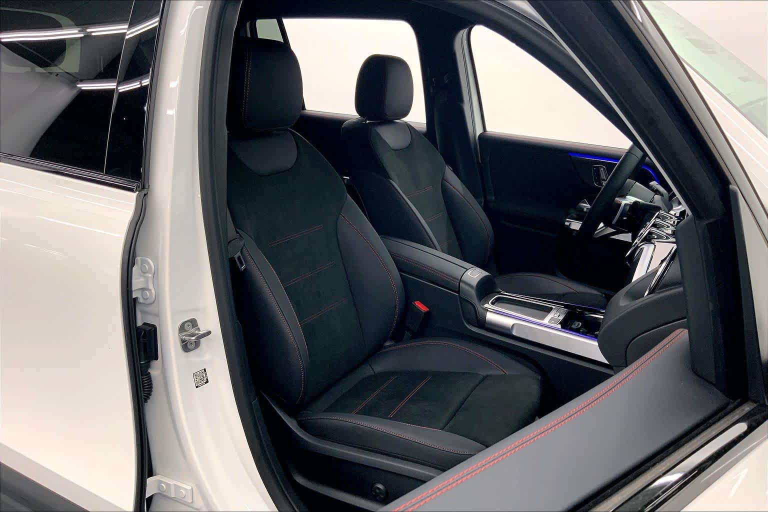 2026 Mercedes-Benz GLB 250 SUV