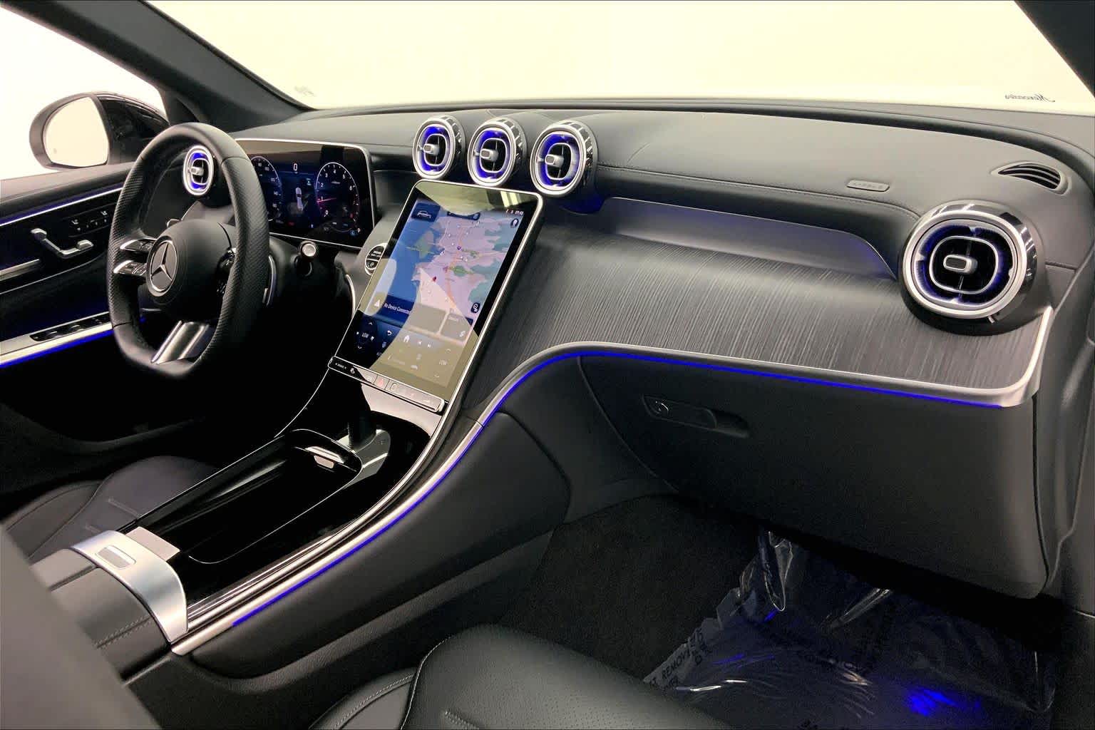 2025 Mercedes-Benz GLC 300 SUV