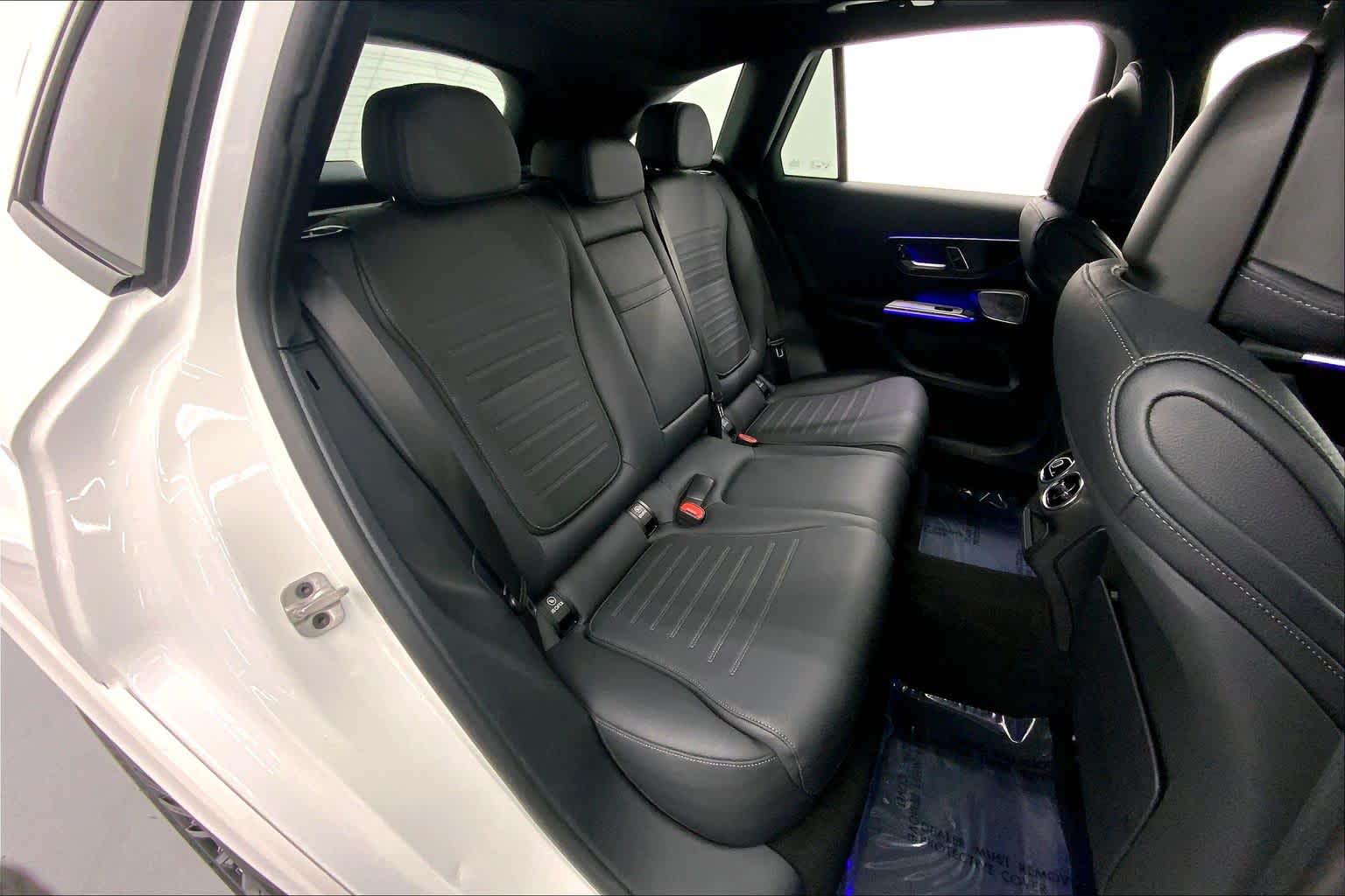2025 Mercedes-Benz GLC 300 SUV