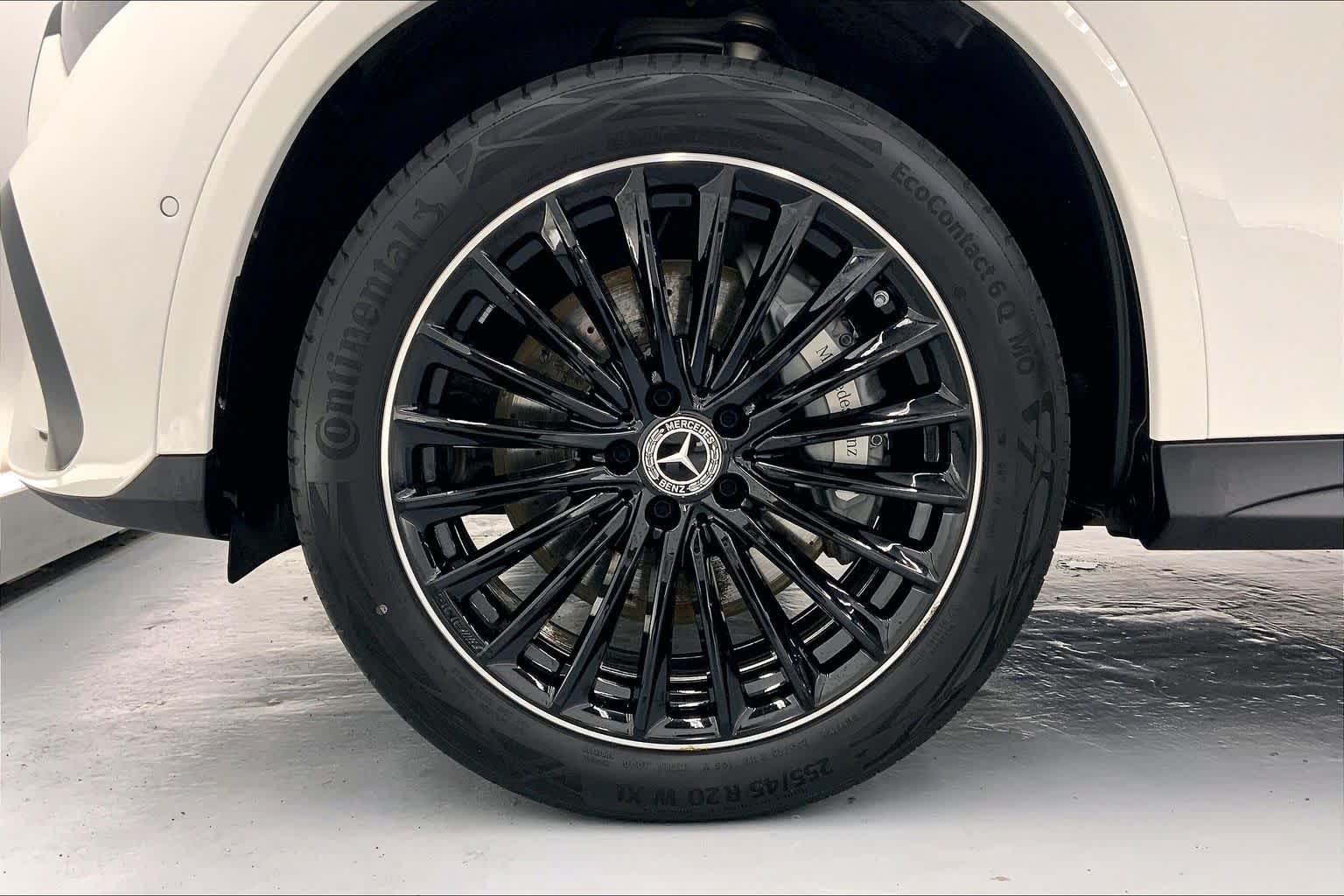 2025 Mercedes-Benz GLC 300 SUV