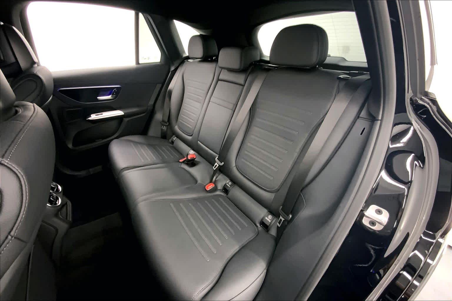 2026 Mercedes-Benz GLC 300 SUV