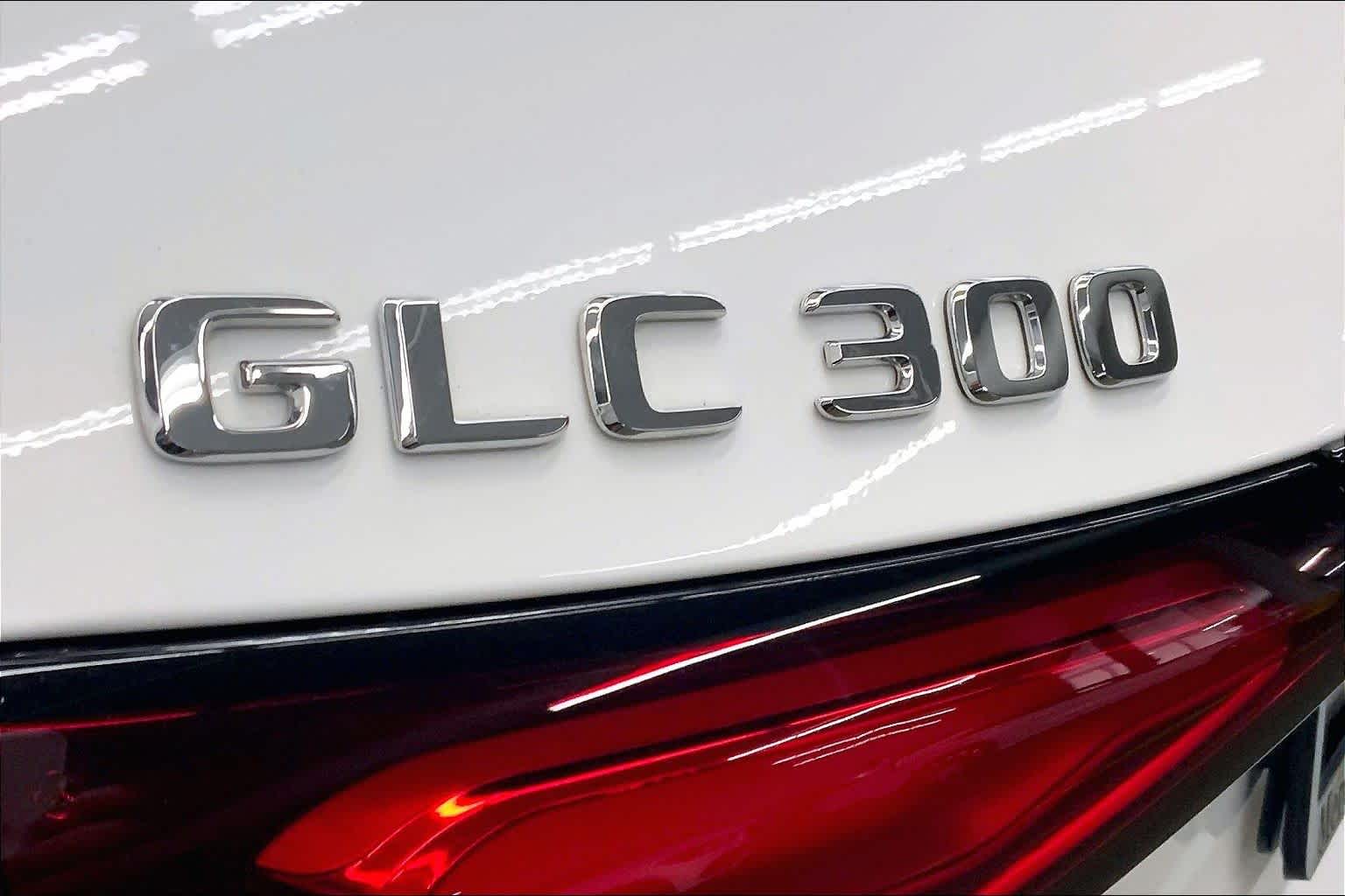 2026 Mercedes-Benz GLC 300 SUV