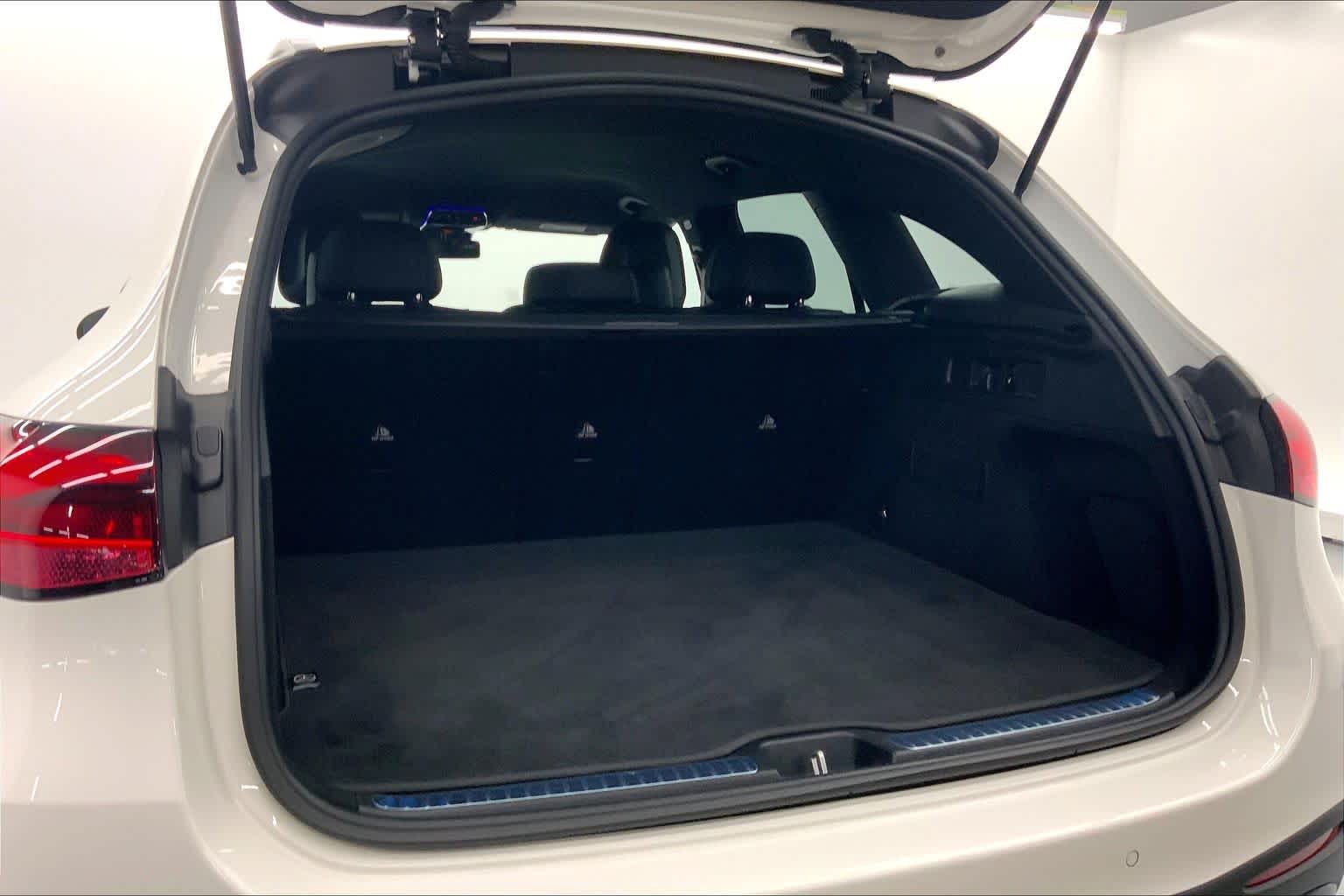 2026 Mercedes-Benz GLC 300 SUV