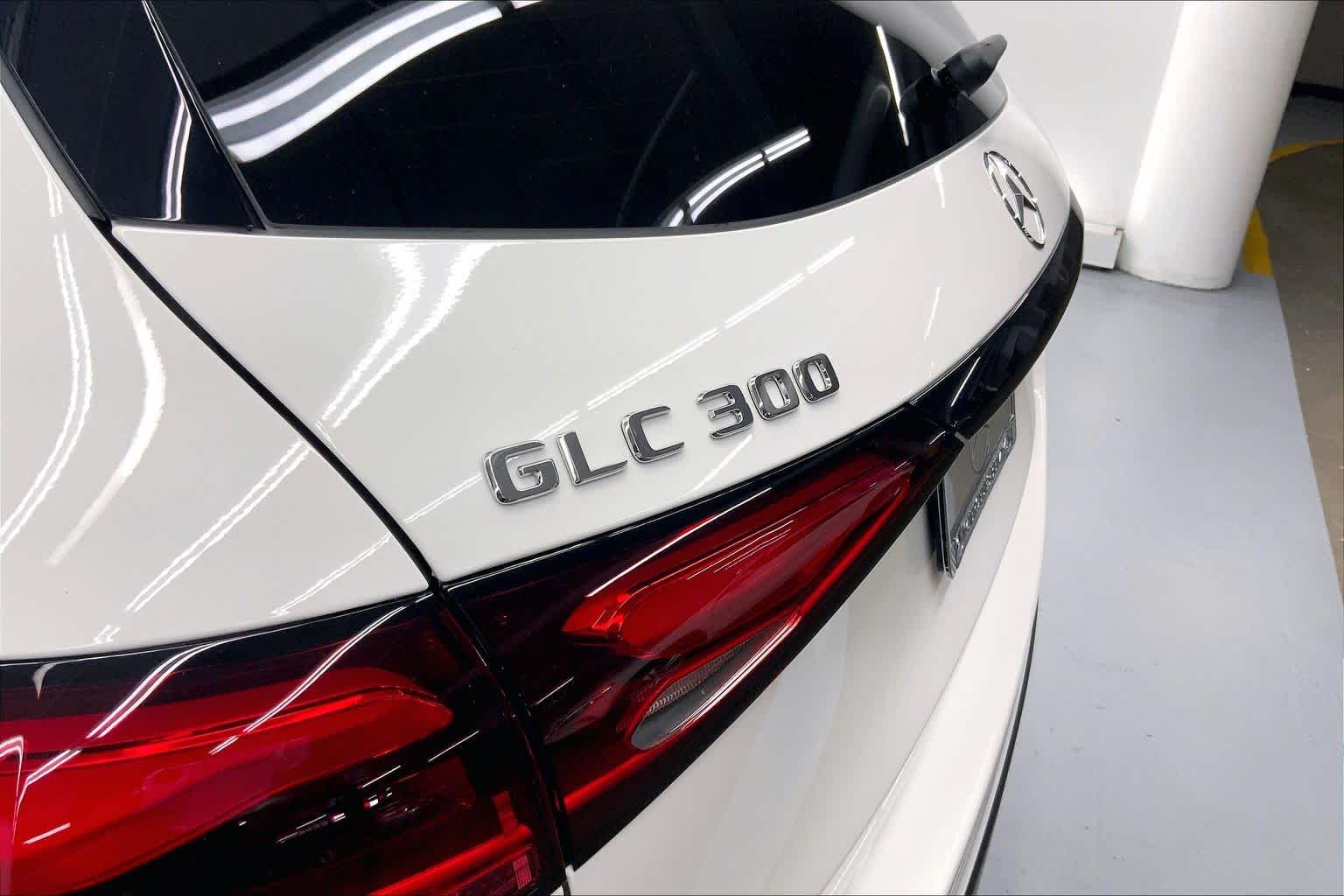 2026 Mercedes-Benz GLC 300 SUV