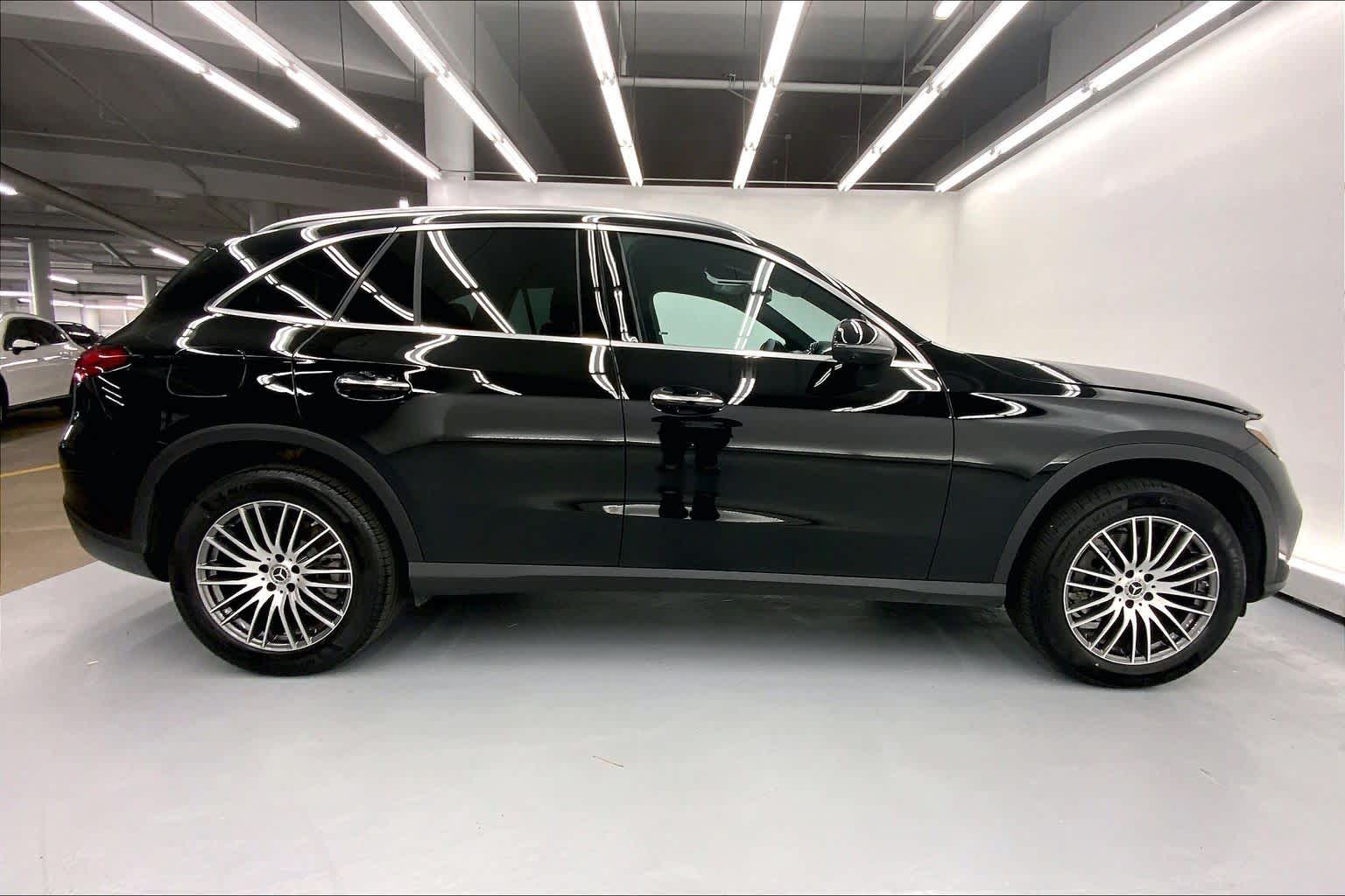 2026 Mercedes-Benz GLC 300 SUV