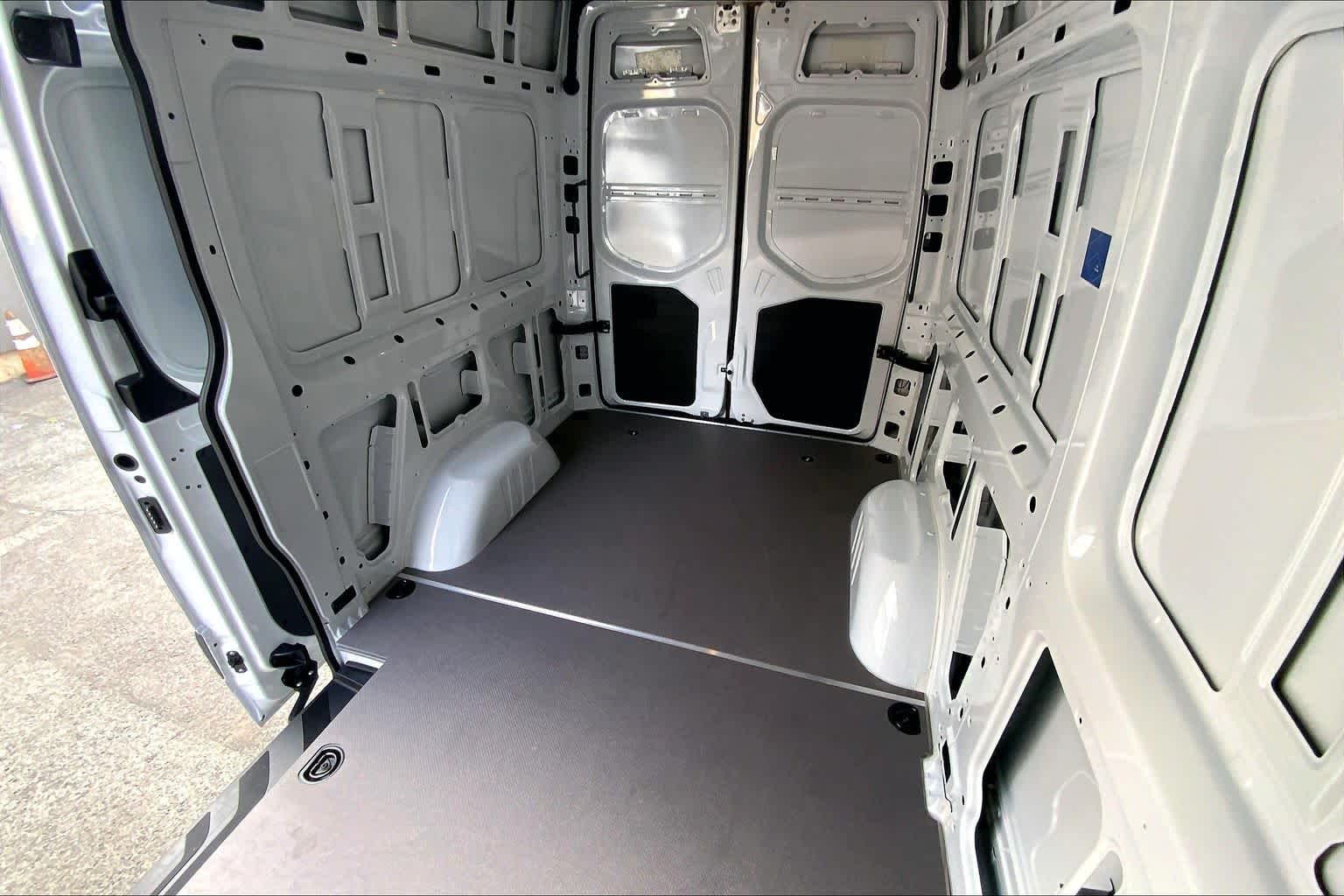 2026 Mercedes-Benz Sprinter 2500 High Roof I4 Diesel HO 144" RWD