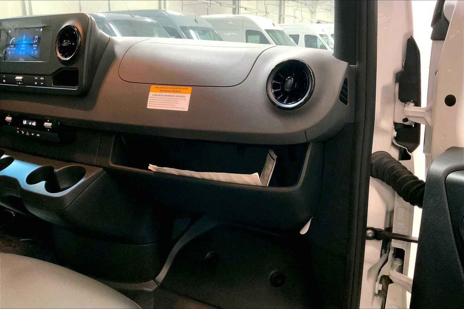 2024 Mercedes-Benz Sprinter 2500 High Roof I4 Diesel HO 170" RWD