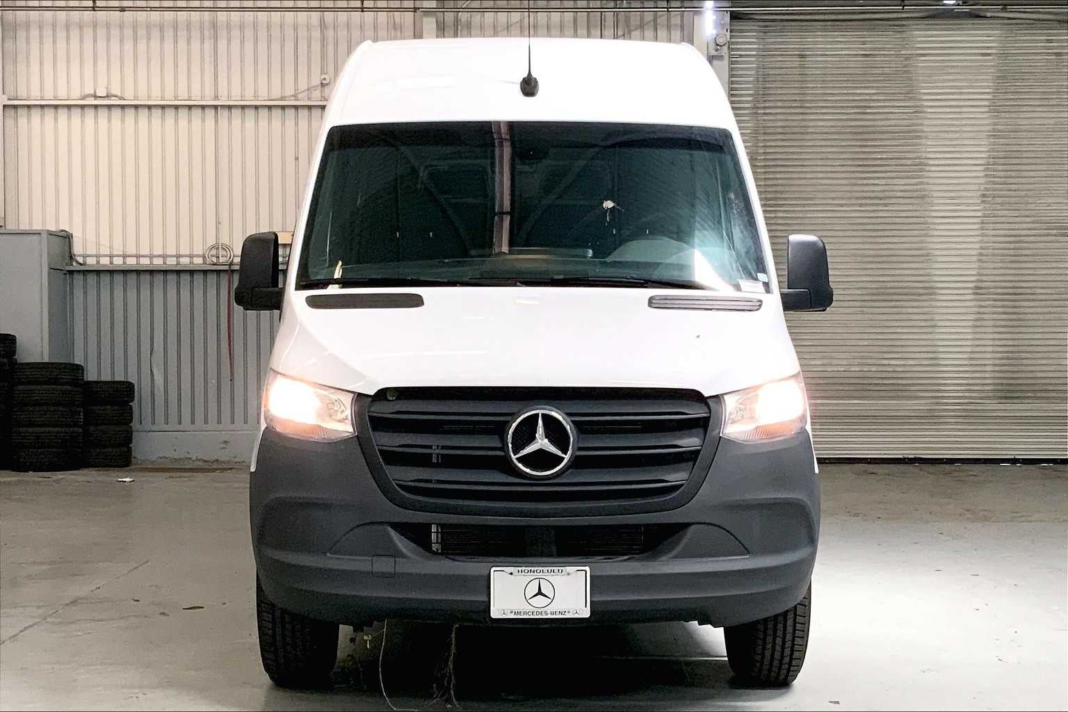 2024 Mercedes-Benz Sprinter 2500 High Roof I4 Diesel HO 170" RWD