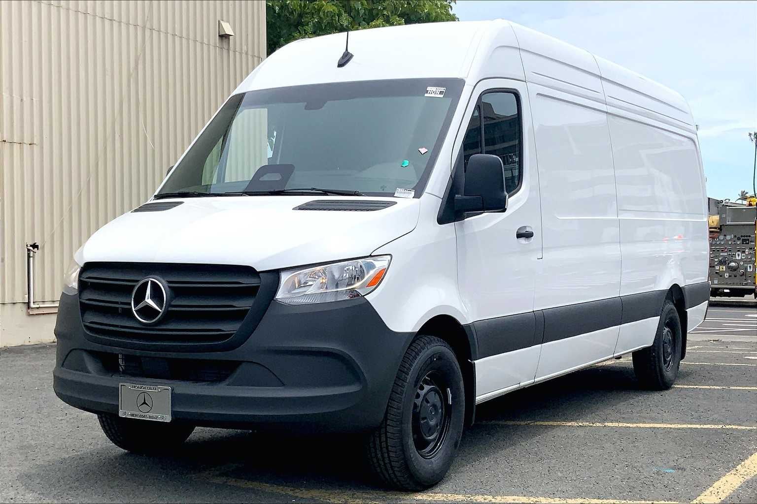 2025 Mercedes-Benz Sprinter 2500 High Roof I4 Diesel HO 170" RWD