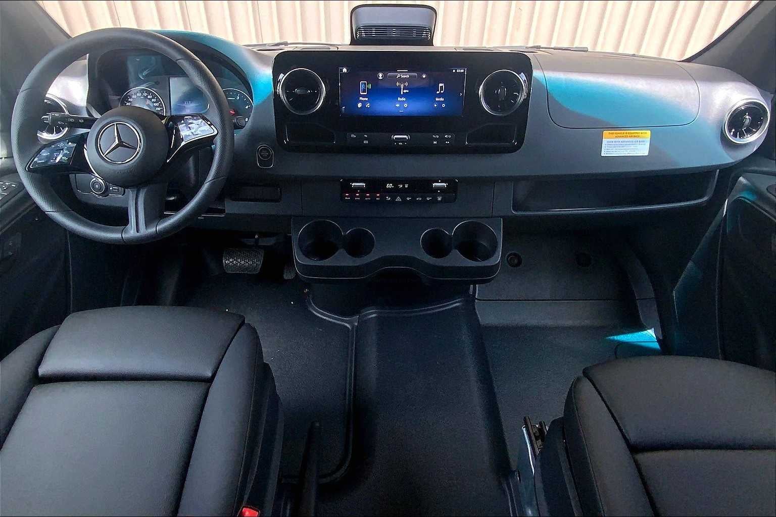 2025 Mercedes-Benz Sprinter 2500 High Roof I4 Diesel HO 144" RWD