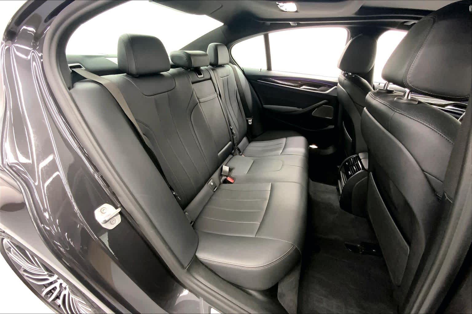 2021 BMW 530e 530e