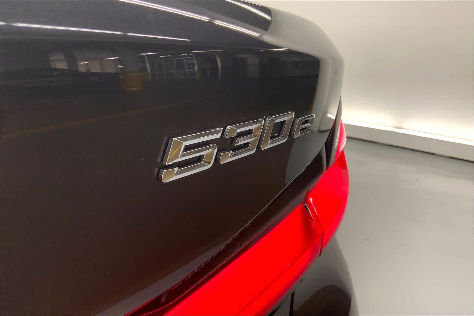 2021 BMW 530e 530e