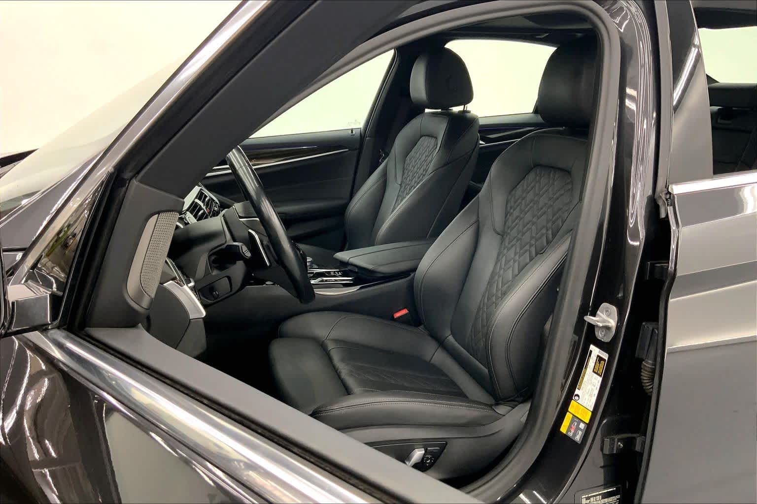 2021 BMW 530e 530e
