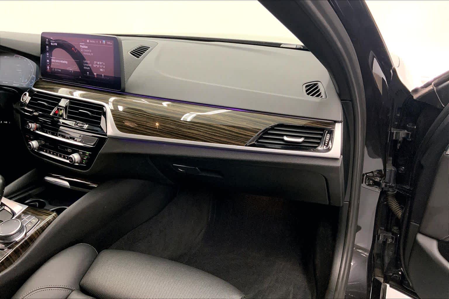 2021 BMW 530e 530e