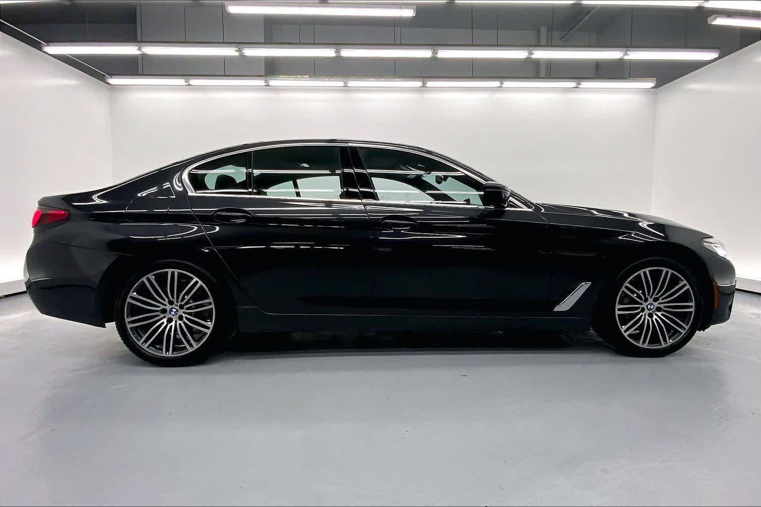 2021 BMW 530e 530e
