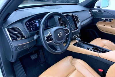 2022 Volvo XC90 Inscription