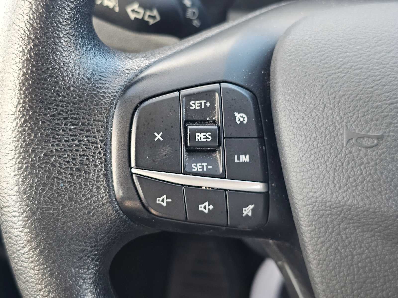 2023 Ford Transit Passenger Wagon XLT