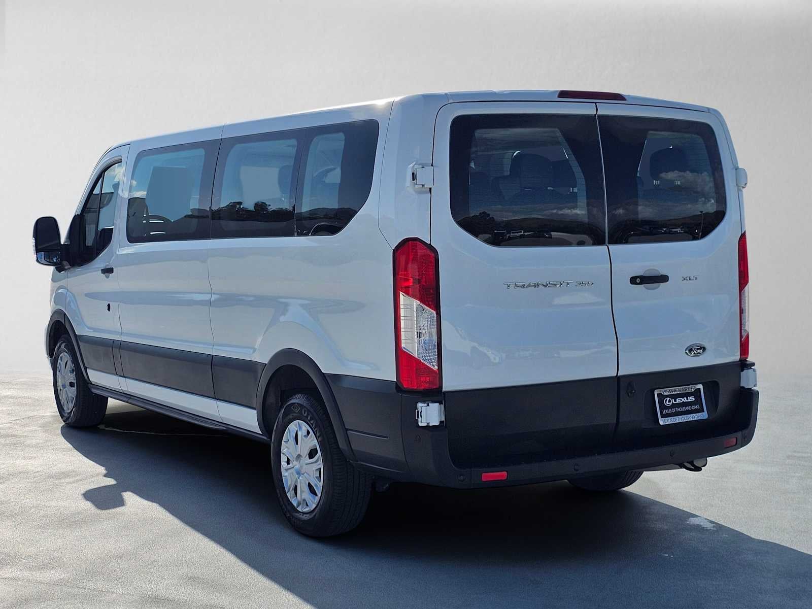 2023 Ford Transit Passenger Wagon XLT