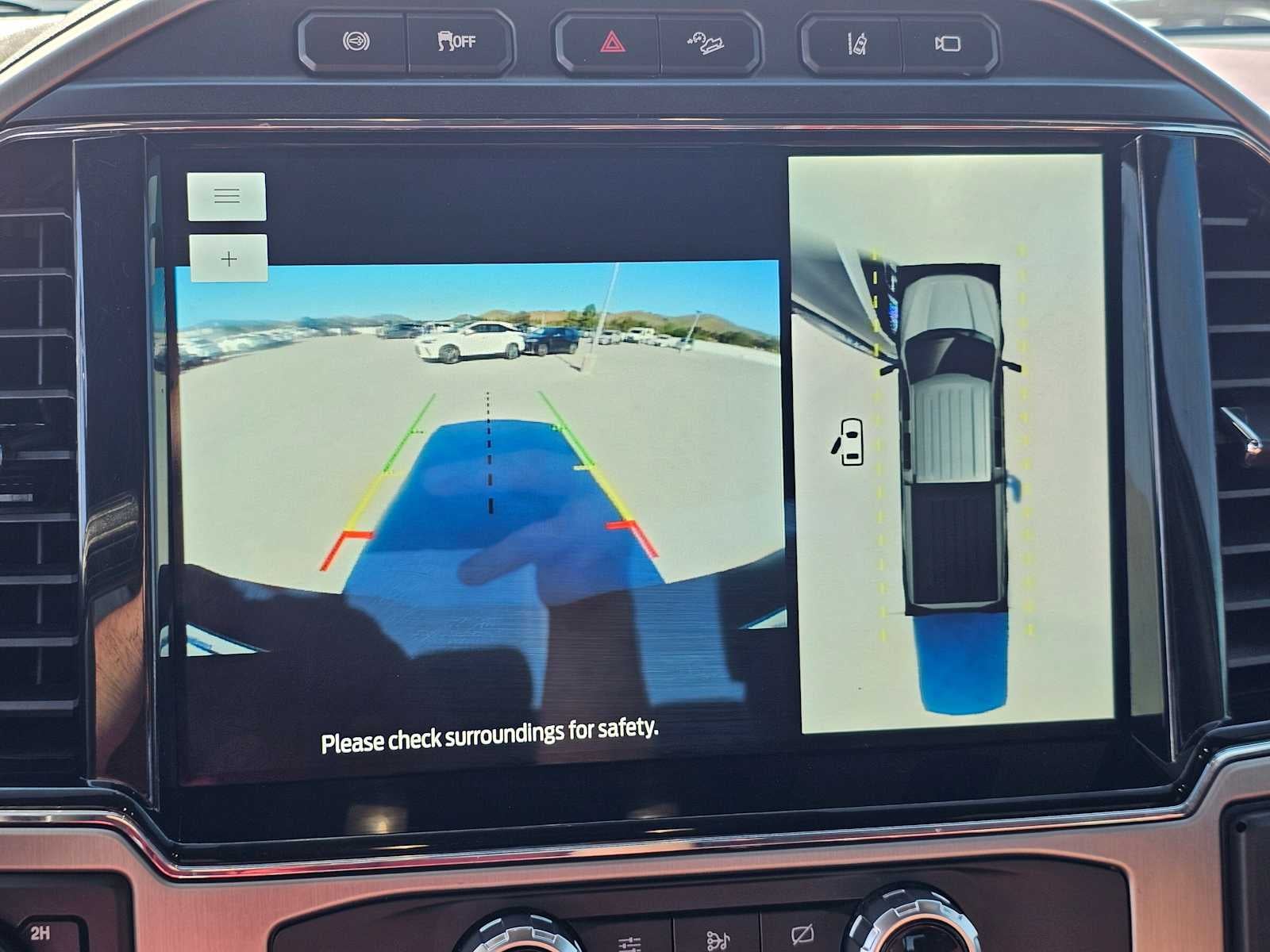 2022 Ford Super Duty F-350 SRW Pickup Platinum