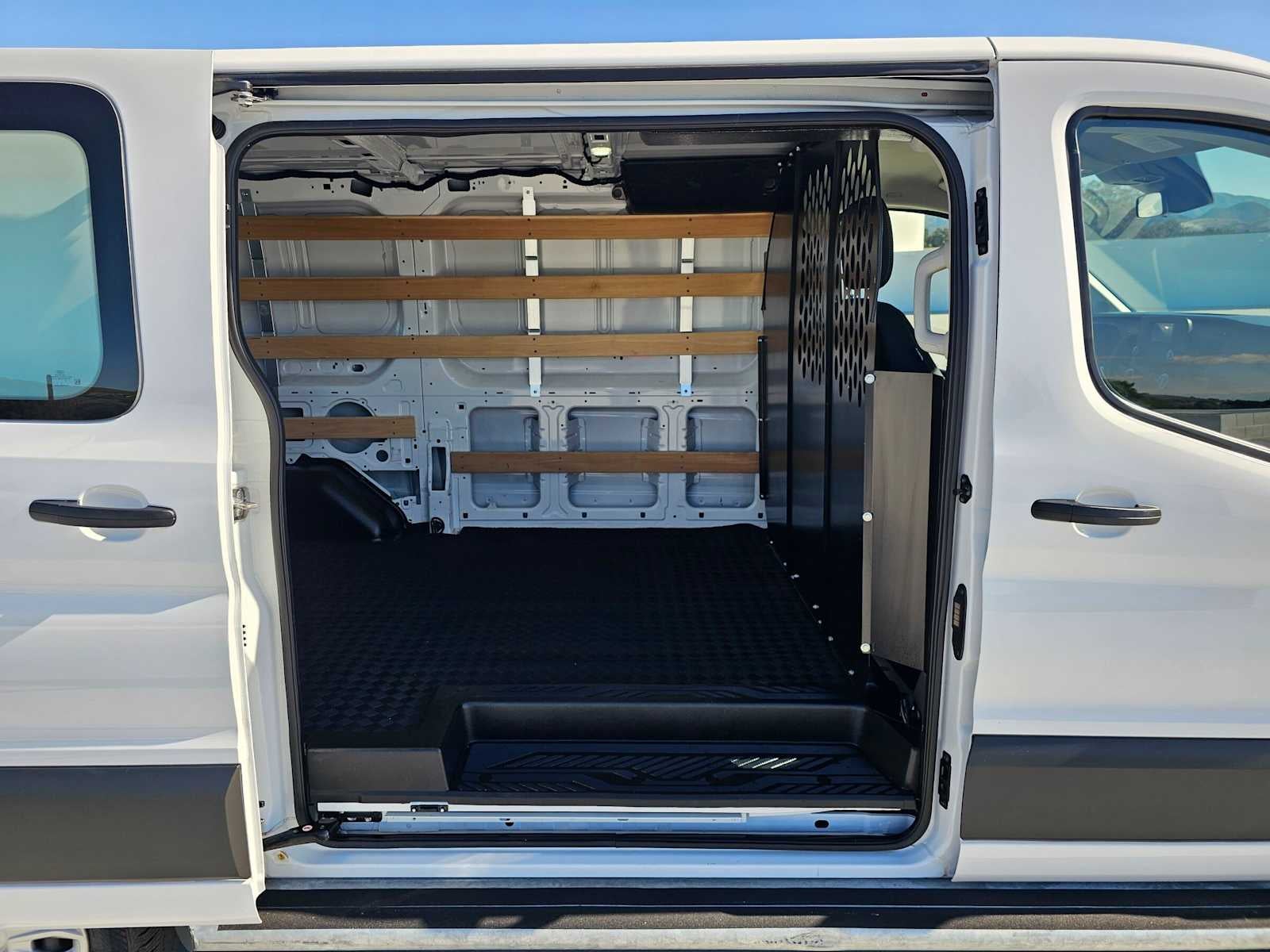 2025 Ford Transit Cargo Van T-250 130" Low Rf 9070 GVWR RWD