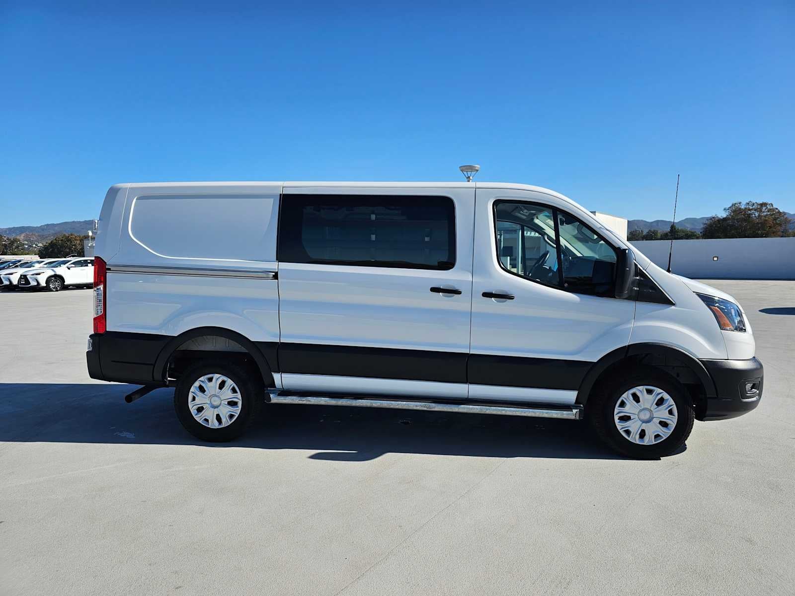 2025 Ford Transit Cargo Van T-250 130" Low Rf 9070 GVWR RWD