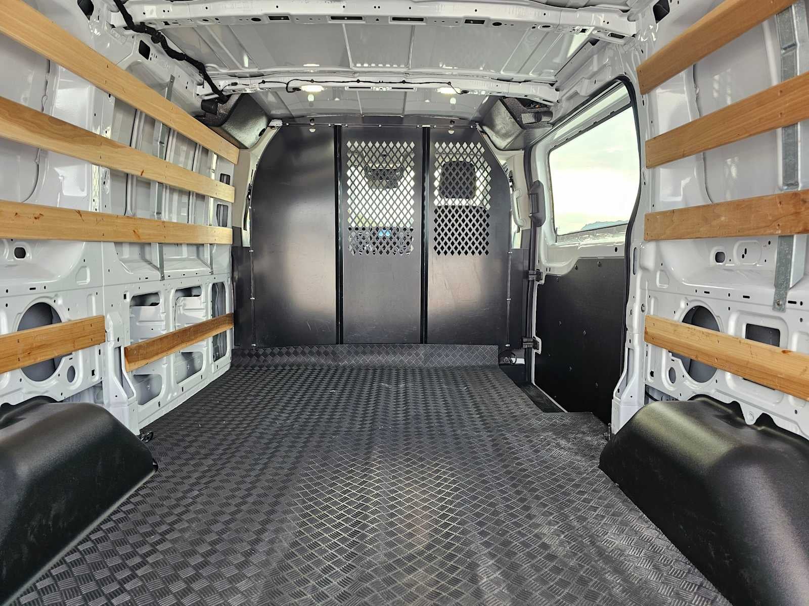 2024 Ford Transit Cargo Van T-250 130" Low Rf 9070 GVWR RWD