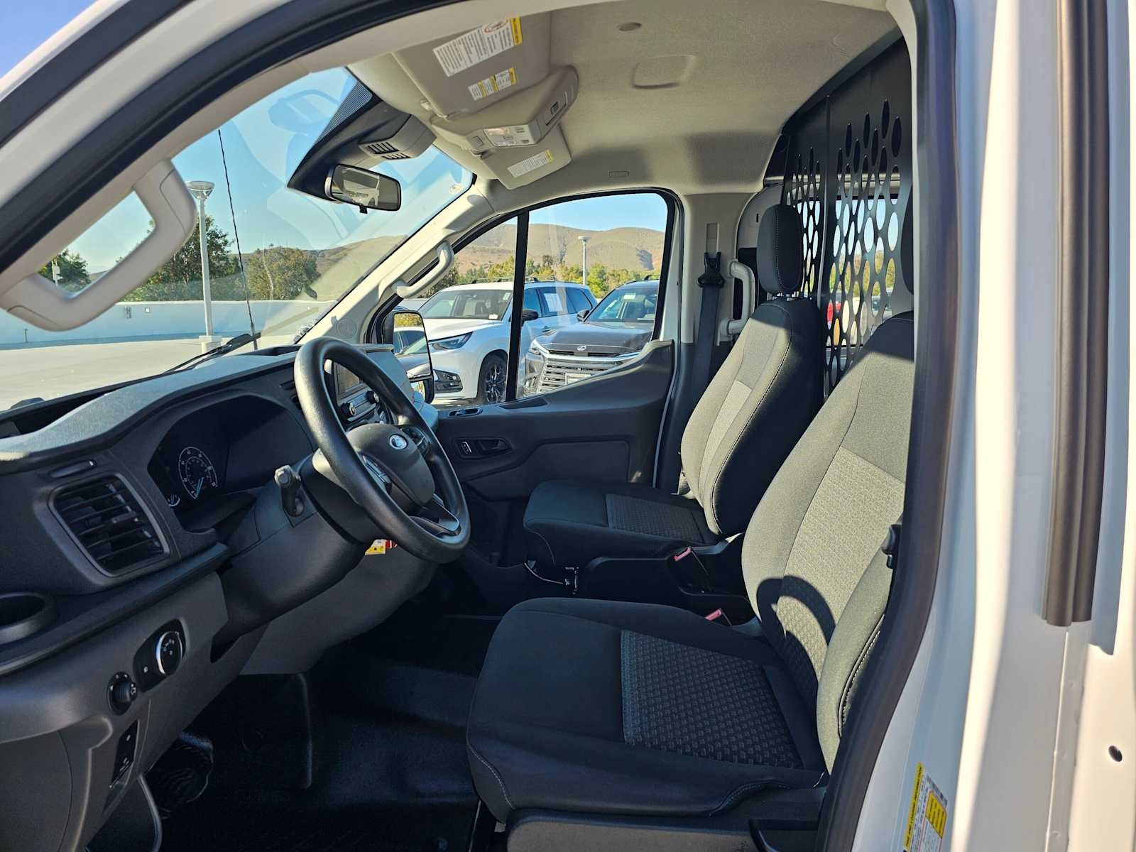 2025 Ford Transit Cargo Van T-250 130" Low Rf 9070 GVWR RWD