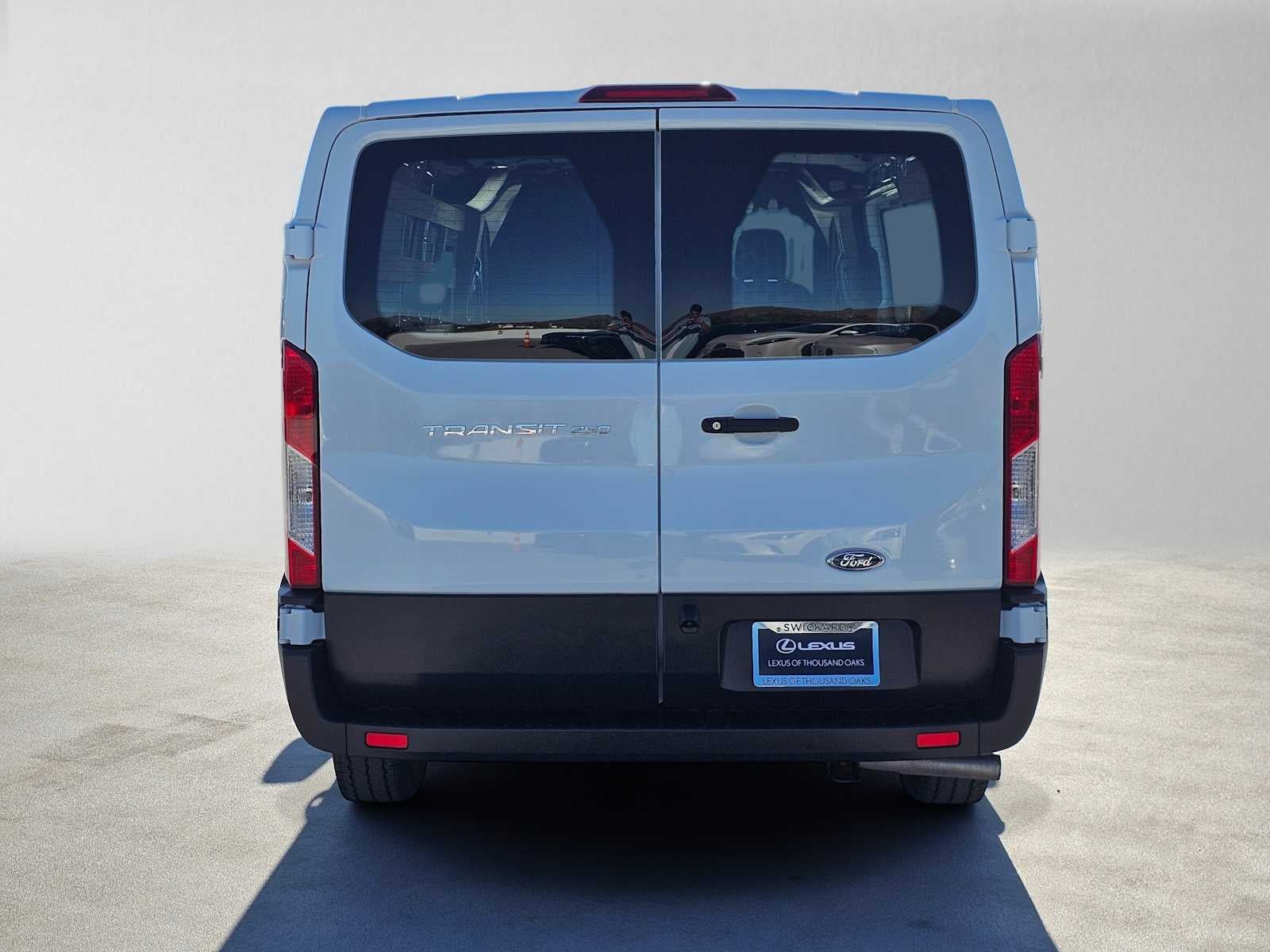 2025 Ford Transit Cargo Van T-250 130" Low Rf 9070 GVWR RWD
