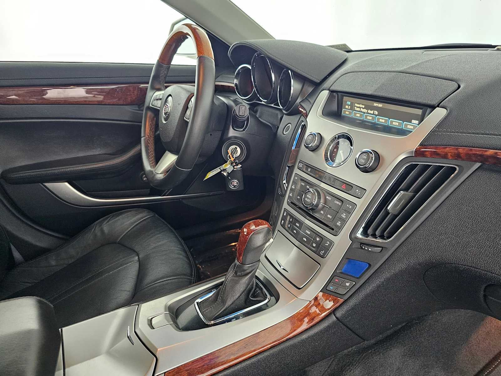2010 Cadillac CTS Wagon Luxury