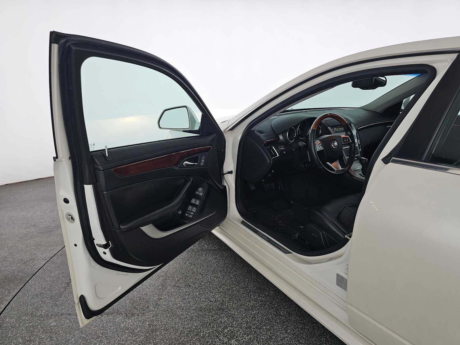 2010 Cadillac CTS Wagon Luxury