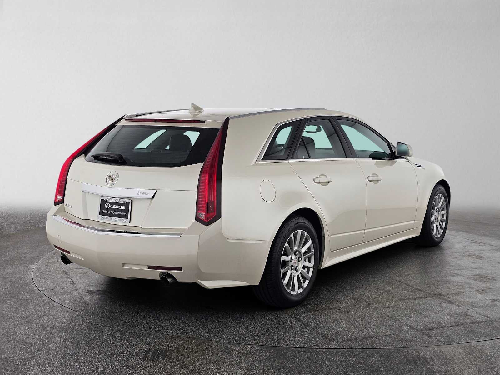 2010 Cadillac CTS Wagon Luxury