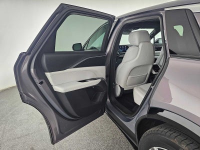 2025 Cadillac LYRIQ Luxury