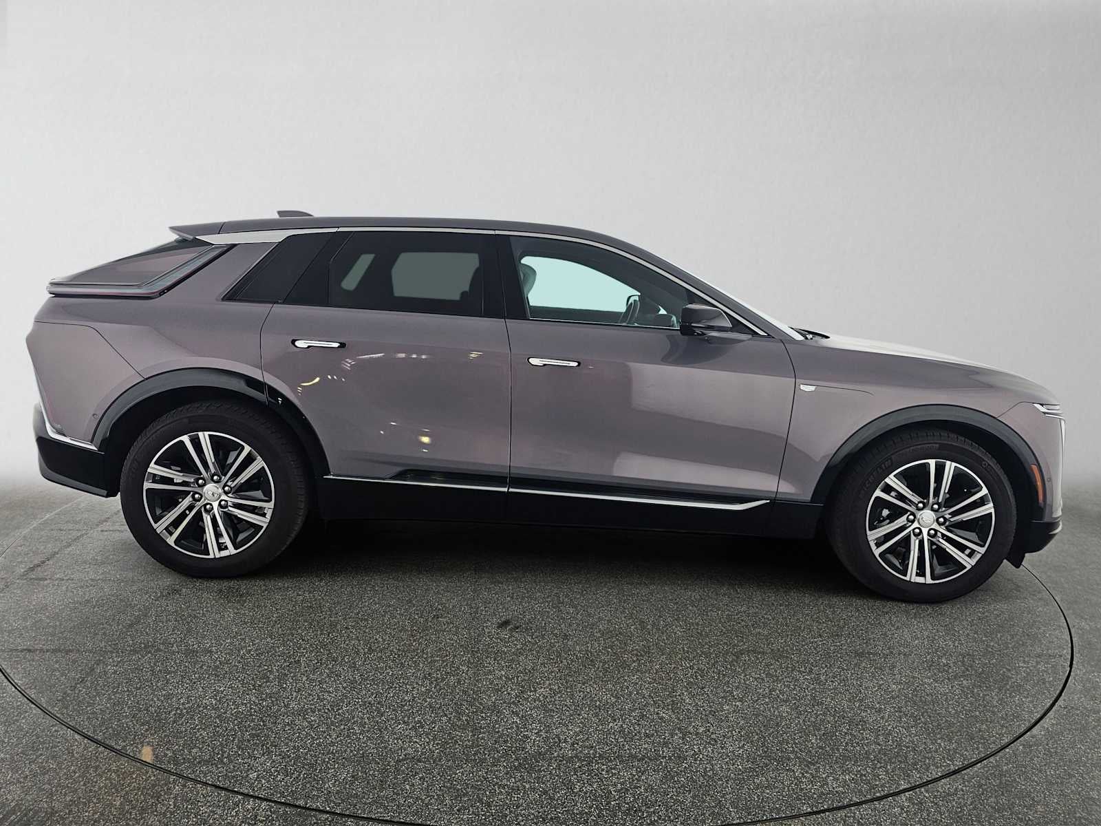 2025 Cadillac LYRIQ Luxury
