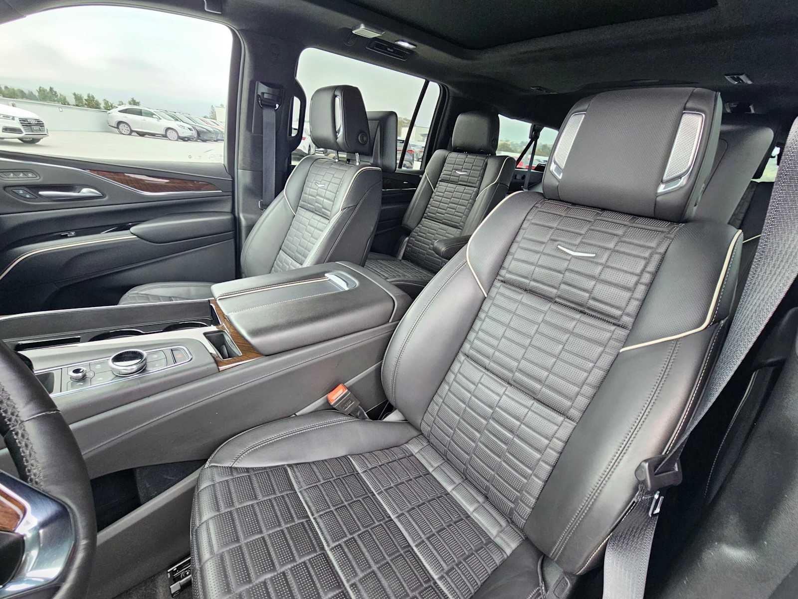 2024 Cadillac Escalade ESV 4WD Premium Luxury Platinum