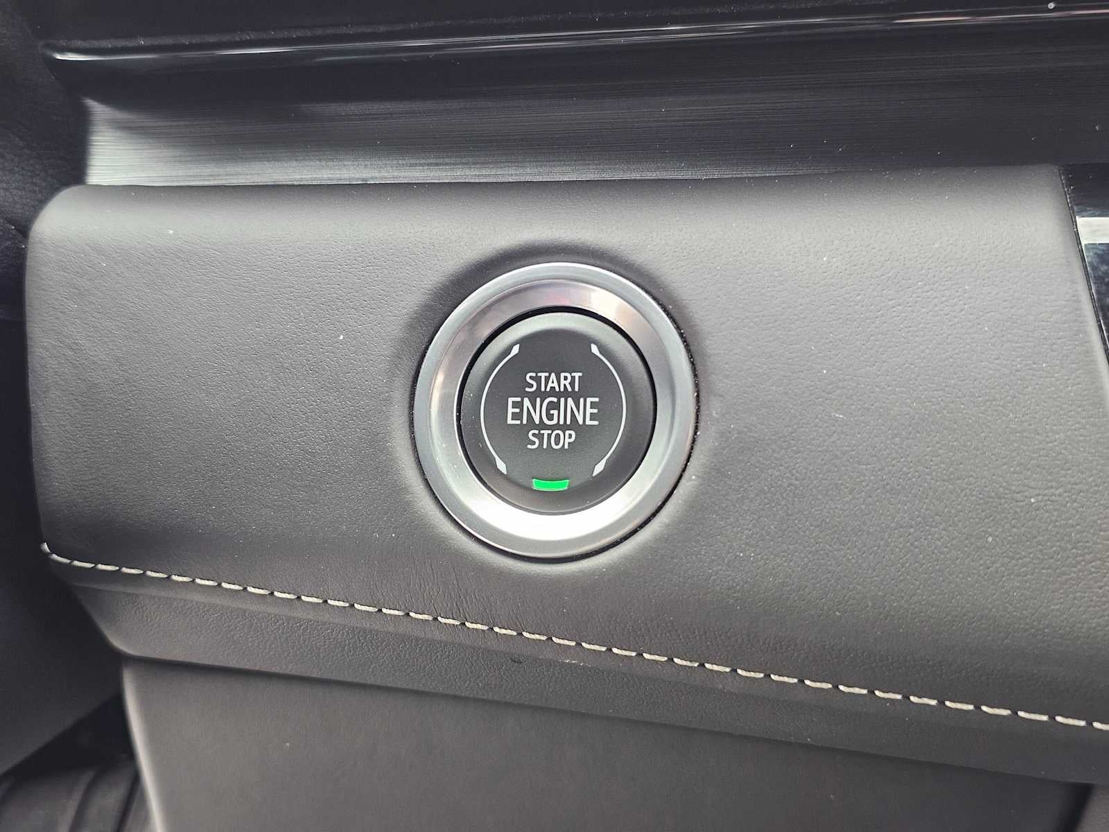 2024 Cadillac Escalade ESV 4WD Premium Luxury Platinum