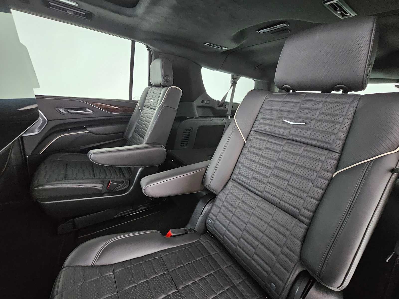 2024 Cadillac Escalade ESV 4WD Premium Luxury Platinum