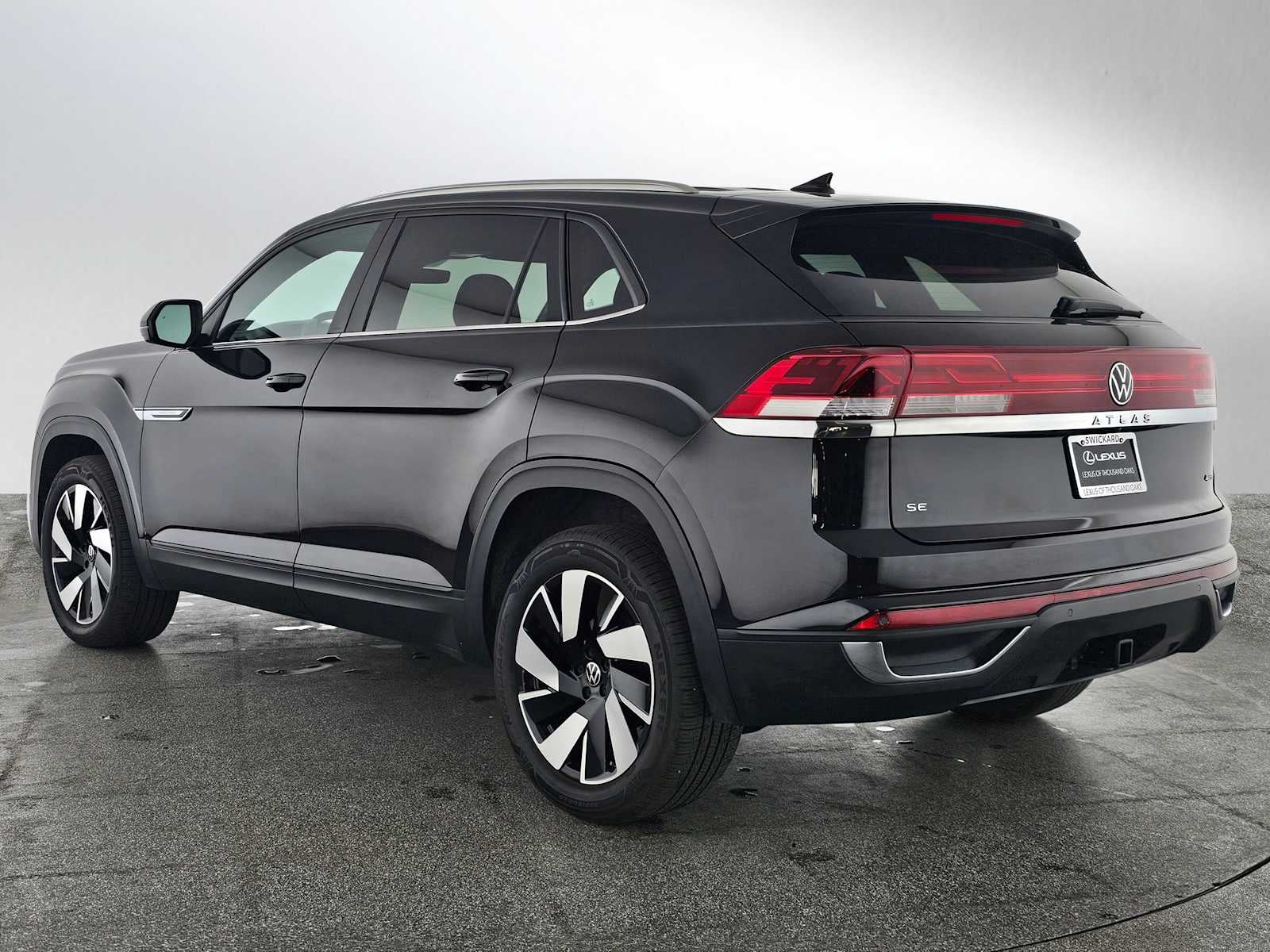 2025 Volkswagen Atlas Cross Sport 2.0T SE w/Technology