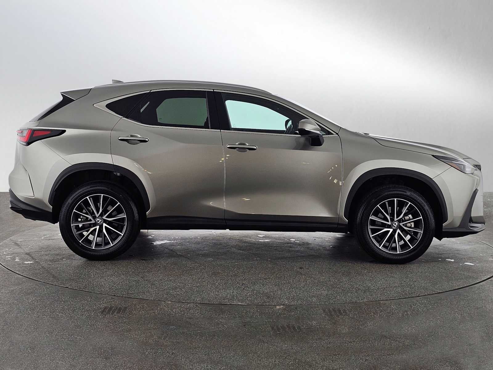 2024 Lexus NX 250 Premium